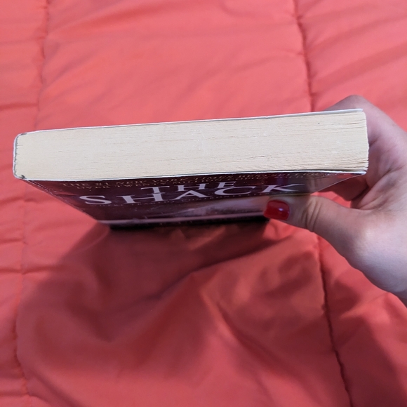 Book - The Shack - Picture 4 of 5